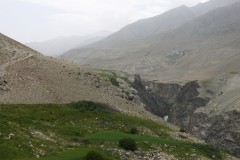 Gorges de la rivière Pamir en amont du confluent avec la rivière Wakhan