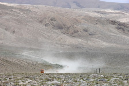 Convoi de ravitaillement contournant la coupure de la M41 via Kargush