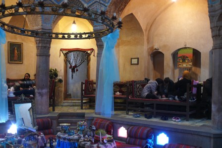 Centre de Tabriz. Ancien hamman reconverti en salon de thé