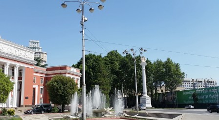 Dushanbe. Centre-ville, avenue Rudaki.