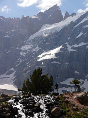 Massif du Chimtarga (5489m), monts Fan, Tadjikistan, août 2012